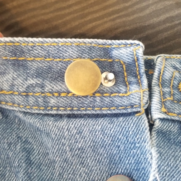 !!SUMMER SALE!! SHEIN denim button up mini skirt, M - Picture 4 of 5